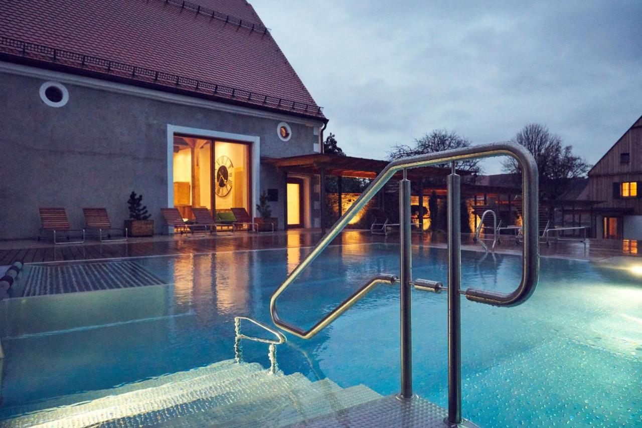 Pilgerhaus Bergen Hotel Нойбург ан дер Донау Екстериор снимка